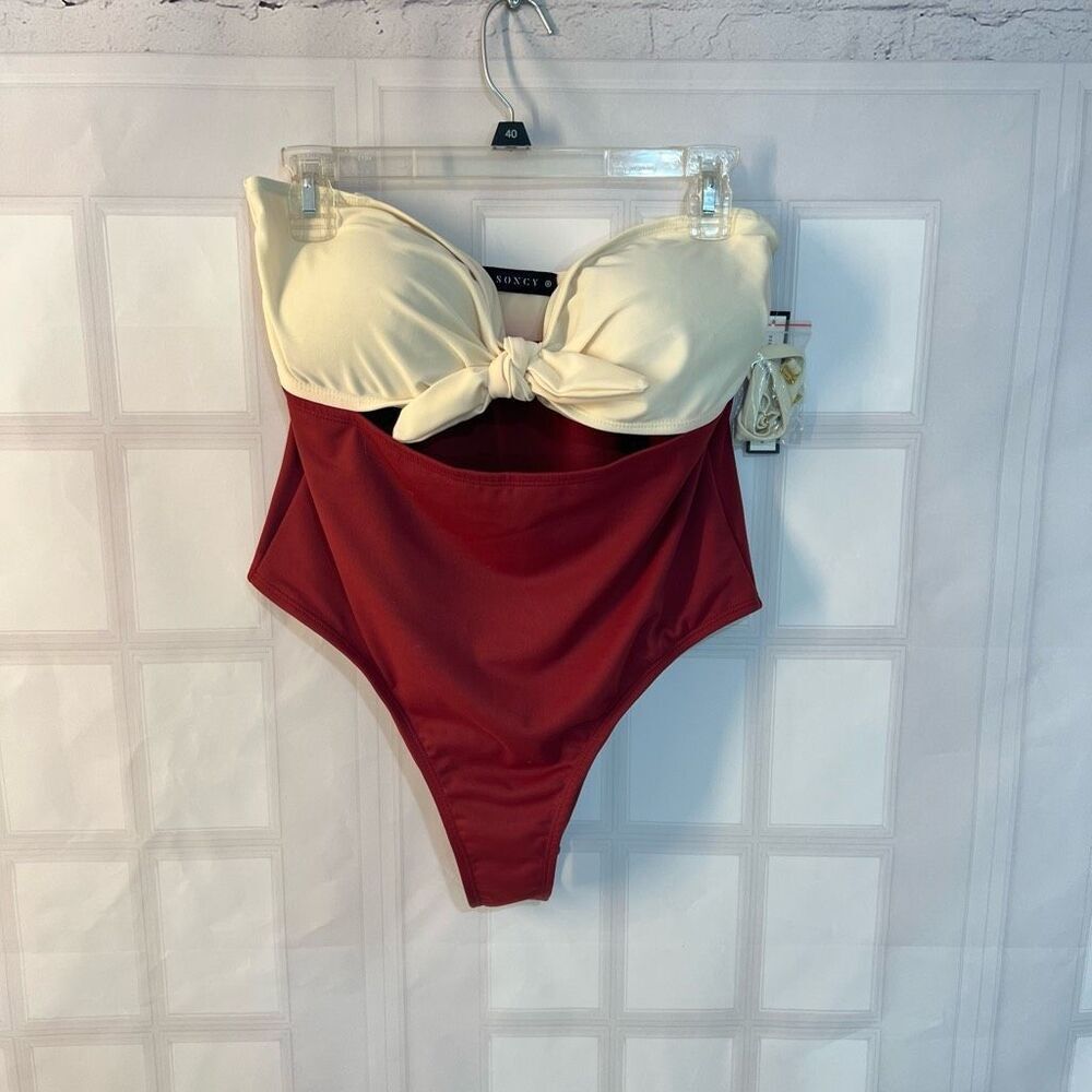 Soncy NWT White Burgundy Colorblock Sweetheart Neck One Piece Swimsuit Size 0